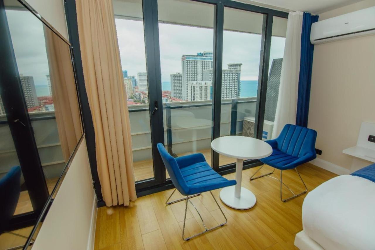 Orbi City Batumi Bagian luar foto