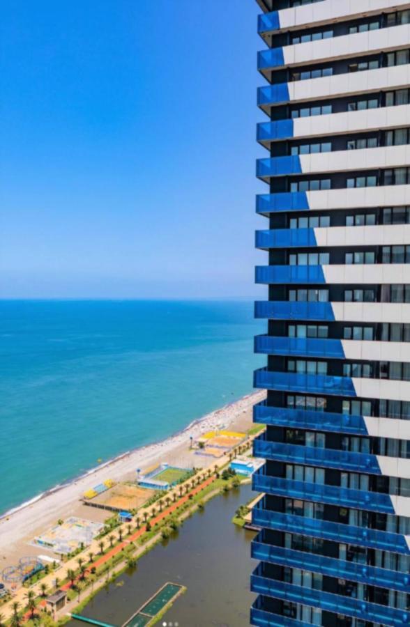 Orbi City Batumi Bagian luar foto