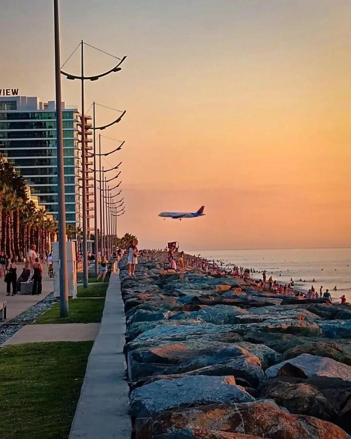 Orbi City Batumi Bagian luar foto